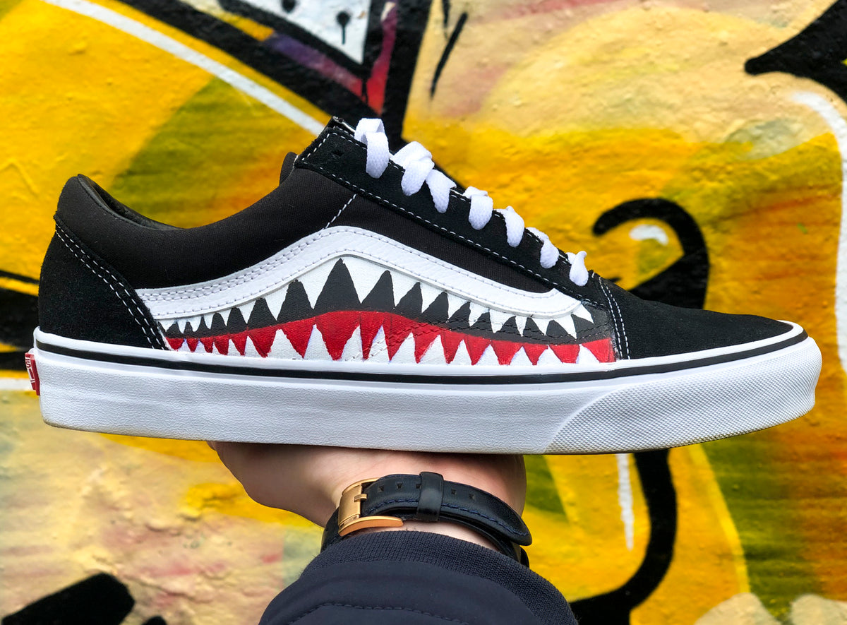 Vans bape best sale shark precio